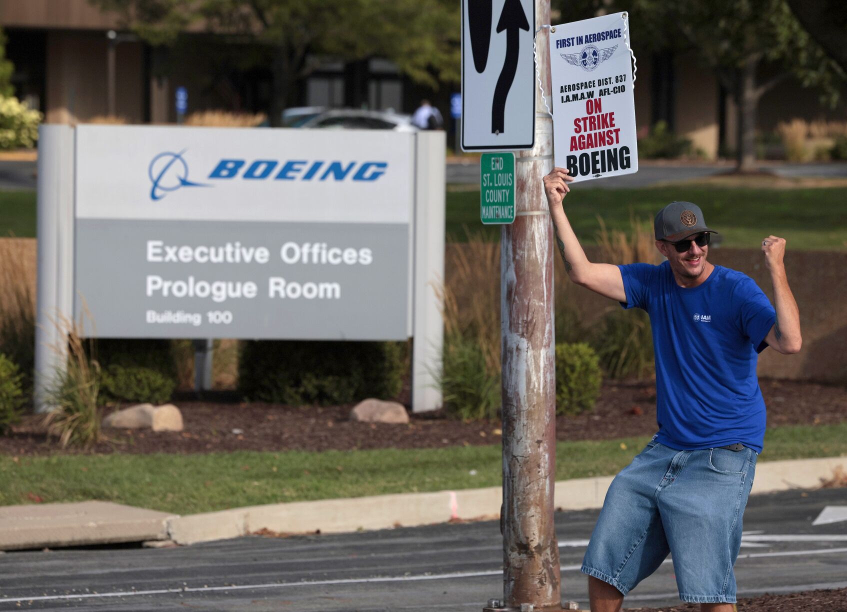 Boeing workers, vote down contract, begin strike